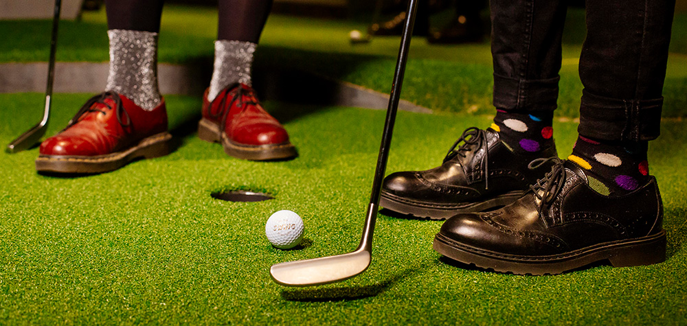 Middag & minigolf i Stockholm för två - Swing by Golfbaren