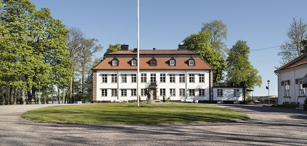 Hotell med sjöbastu, relax och middag - Upplev Skytteholm